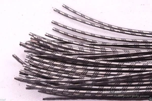 25 Streifen Gitarrenbauer Purfling Bindung Intarsien Inlay Oberseite 880x2x1,5mm#86s - Bild 1 von 5