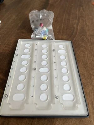 Tronco de viaje de repuesto con papel y fichas para pieza de repuesto Scotland Yard Foto 1 de 3