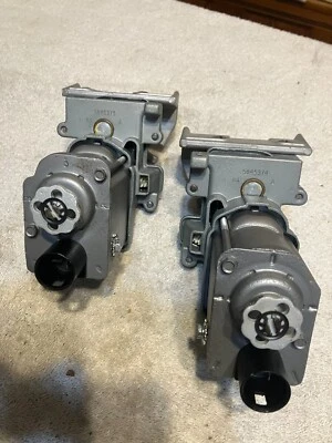 1963 Corvette Headlight Motors Restored Pair 5045375 5045374 1964 1965 1966 1967 - Image 1 of 4