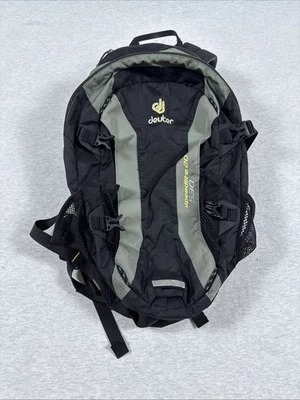 Deuter SPEEDLITE 20 530 Hiking Camping Day Trip Backpack Gray and Black - Image 1 of 4