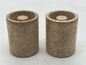 Par de filtros de recipiente de combustible de bronce para carburador Holley NORS - Imagen 1 de 3