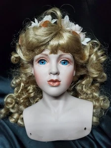 Cabeza de muñeca de porcelana vintage D3 7" - Imagen 1 de 11