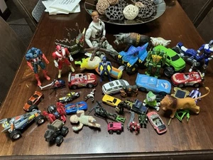 VINTAGE TOYS JOB LOT TRANSFORMERS FILM ACTION FIGURES DIECAST ROBOTS SOME RARE F - Picture 1 of 15