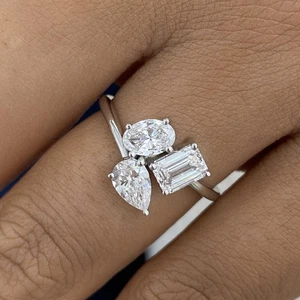 14K White Gold 3-Stone Cluster Ring 1.25ct Emerald Pear Oval Labcreated Diamond - Picture 1 of 9