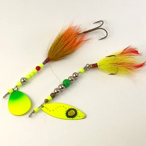 Zwei Inline Bucktail Spinnerbaits 9" - 1,5oz leuchtende Farben Moschus Hecht - Bild 1 von 8