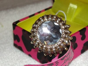 Betsey Johnson Vintage Statement Ring & HTF Box! Size 6.5 # B033885-R01 - NIB!! - Picture 1 of 11