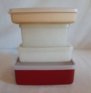 Tupperware 4 Vintage Sandwich Keepers with Lids - Picture 1 of 8