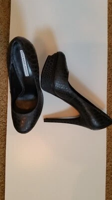 Zapatos de salón Vera Wang de cuero negro talla 8,5 Foto 1 de 4