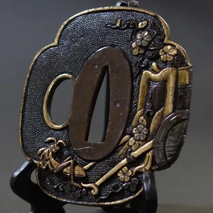 Tallado Meinonge Tsuba Antigüedades Período Edo de Japón - Imagen 1 de 6