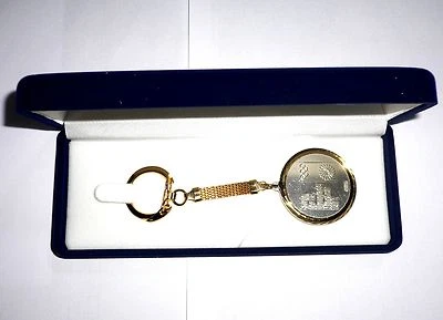 1972 Olympic Games Munich Original Discuss Thrower Gold Tone Trim KEYCHAIN NICE! - Image 1 of 4