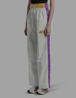 Nike X Ambush LA Lakers NBA Collection Women's White Gold Snap Pants Medium Foto 1 de 4