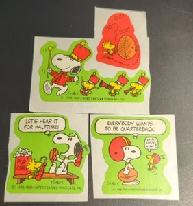 VINTAGE STICKER SNOOPY LOT of 3 50's 60'S Sports Football Band Unstuck - Bild 1 von 5
