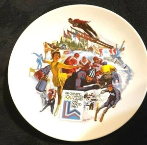 XIII Juegos Olímpicos de Invierno Lake Placid 1980 81⁄2"" Placa Fina China por Viletta 7852A - Imagen 1 de 6
