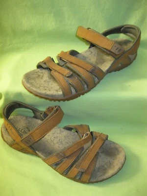 SANDALIAS DE SENDERISMO L BEAN de gamuza tostada con correas MUJERES talla 8 M suelas vertigrip Foto 1 de 4