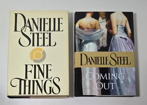 Lot of 2 Danielle Steel Hardcover Books, 1987 Fine Things & 2006 Coming Out  - Bild 1 von 15