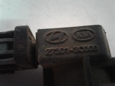 Bobina de encendido usada se adapta a: Kia Rondo 2007 3,3 grado A Foto 1 de 4