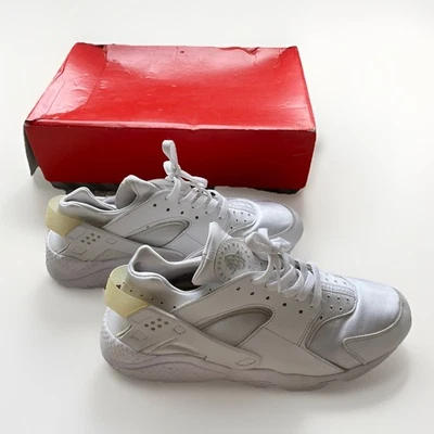 Nike Air Huarache White UK 10.5 Men’s Trainers No Box Lightweight Comfort Shoe ) - Image 1 of 4