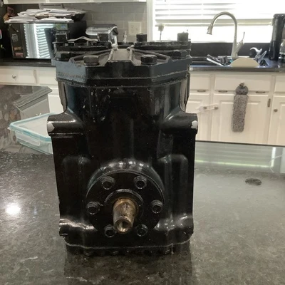 Nos 1961-1962 Ford Falcon Fairlane Galaxie AC Compressor Aluminum C1AA-2875-C - Image 1 of 4