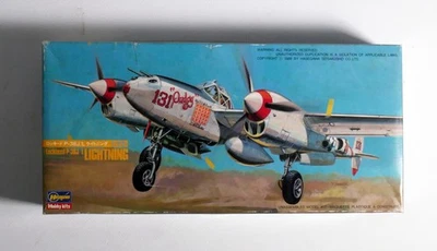P-38J Lightning Hasegawa 1/72 + Decals e Resina per versione AMI Carpena Decals - Immagine 1 di 3