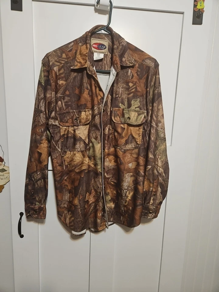 Camisa camuflada Pro Gear By Wrangler para hombre caza aire libre mediana vintage  Foto 1 de 4