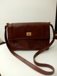 Vintage Etienne Aigner Ox Blood Leather Shoulder Bag w/Mirror (FC 38/1 D322) - Picture 1 of 8