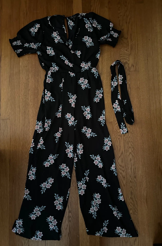 TRIXXI女式黑色花卉印花连身裤 — 第 1/2 张图片