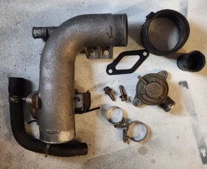 Skyline R34 ER34 Nissan Genuine Intake Pipe BOV RB25DET NEO6 WGNC34 - Picture 1 of 10
