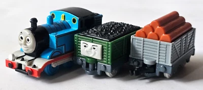 Thomas and Friends  TOMY TOMICA TRACKMASTER TRAIN Thomas 3 Pcs No 126 - Image 1 of 4