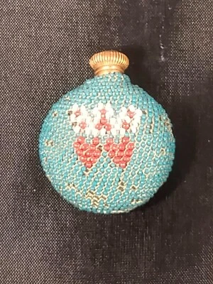 petite fiole à sels en sablé de perles ancienne - Photo 1/4