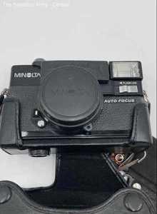 Minolta Hi-Matic AF2 Black 35mm Point And Shoot Film Camera w/Strap - Picture 1 of 6