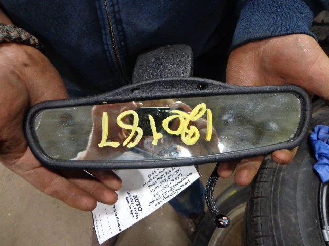 Черное зеркало заднего вида 2005 Ford Freestyle с автоматическим затемнением - Изображение 1 из 4