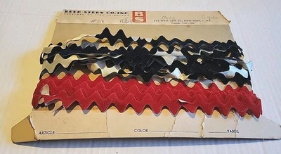 Lot Of 2 Vtg Lg Velvet Rick Rack Trim Red-13' 1", Black 18' 11" One Inch Wide 1N - Image 1 of 4