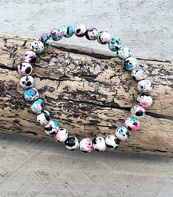 Perlen Armband Perlenarmband elastisch synth. Türkis gemustert rosa schw 19cm - Bild 1 von 3