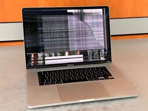 Apple MacBook Pro 2019 16" - Intel i7, 16GB RAM, 512GB SSD - A2141 Silber defekt - Photo 1/13