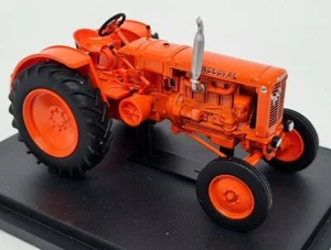 Hatchette 1/43 - Vendeuvre Super GG70 1956 Diecast & Plastic model Farm tractor - Picture 1 of 4