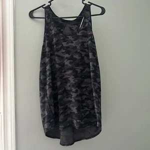Lululemon Women’s Racerback Camo Tank Top Black Gray Size 12 - Picture 1 of 6