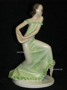 +# A015304_01 Goebel Archivmuster, 1058 Hans Knesl Wien Figur, Tänzerin im Kleid - Picture 1 of 1