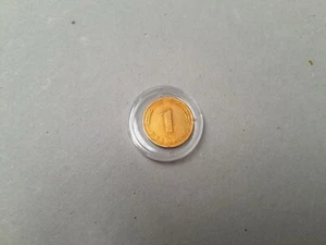 - vergoldeter 1 Pfennig von 1977 mit dem Buchstaben J - Bild 1 von 2