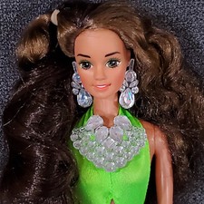 Mattel Teresa Sun Jewel Barbie Latina Friend Vintage Doll (1993)