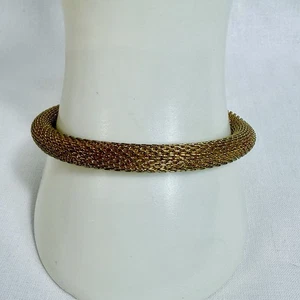 Vintage Mesh Gold Tone Bracelet with Adjustable Clasp 7" to 8" - Picture 1 of 7