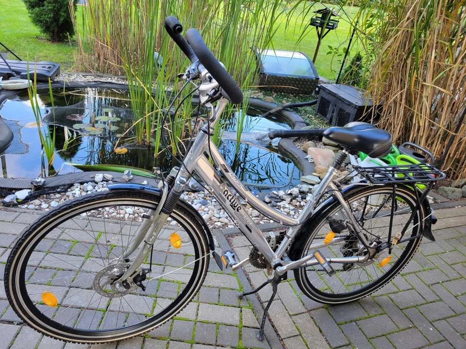 Damen Alu Trekkingrad 28 Zoll - Bild 1 von 4