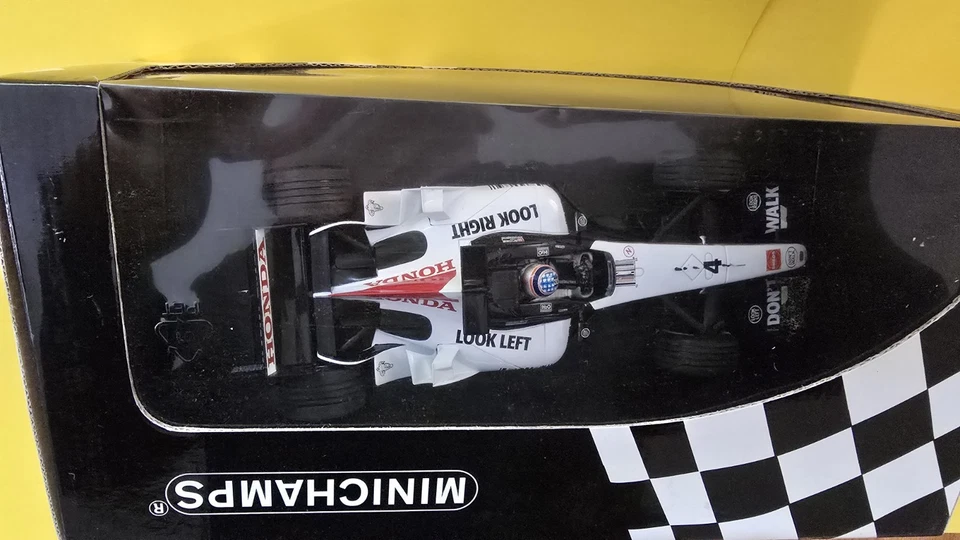 B-A-R Honda 007, T. Sato 2005   Minichamps 1/18 wie neu - Bild 1 von 3