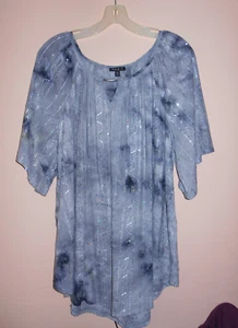 Woman Top  2X Fancy Embroidered Sequined Dark & Light Gray Colors By Sami & Jo - Picture 1 of 4