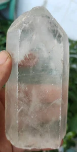 525g NATURAL CLEAR QUARTZ CRYSTAL WAND POINT MINERAL SPECIMEN - Picture 1 of 10