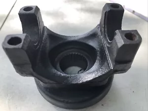 AMC AMX AMERICAN MOTOR JAVELIN RAMBLER PINION YOKE 30 SPLINE 3 7/8 INCHES WIDE - Picture 1 of 18