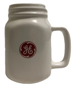 Taza GE (General Electric) blanca con logotipo rojo - Imagen 1 de 4
