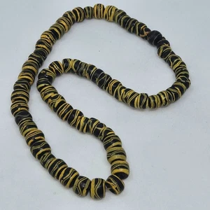 ANTIQUE VENETIAN RATTLESNAKE BLACK &YELLOW GLASS TRADE BEADS NECKLACE 24" TRIBAL - Picture 1 of 6