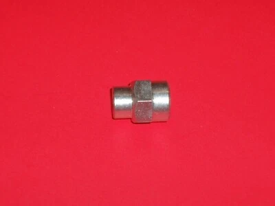 Ford Model T & A early tractor grease fitting adaptor, Modern gun to original - Image 1 of 4