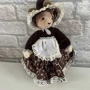 Vintage Country Mouse Pin Cushion Hand Made Cottagecore Farm House Decor - Picture 1 of 7