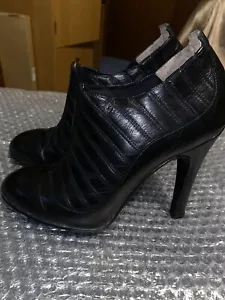 VTG CHANEL Marked size 39 quilted calfskin leather ANKLE BOOTS Made in ITALY - Picture 1 of 23